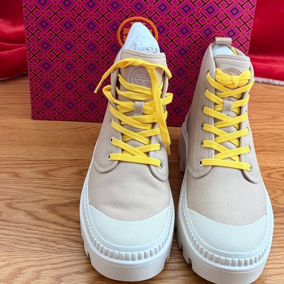 Tory Burch NIB Camp Sneaker Boot (8) - Picture 2 of 16